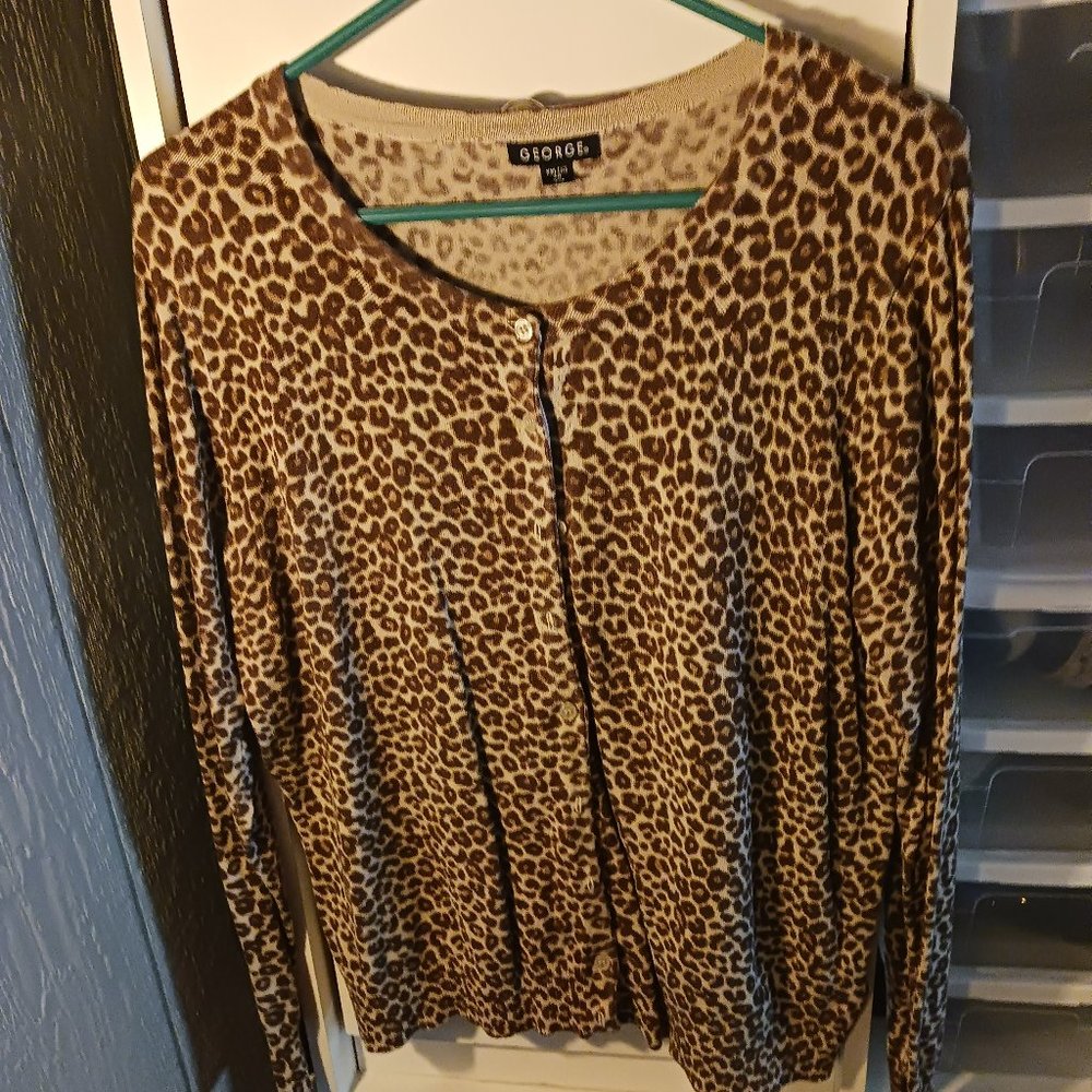 long-sleeved leopard print cardigan